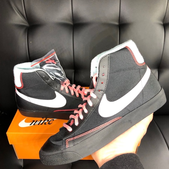 Nike Blazers - Picture 1 of 6